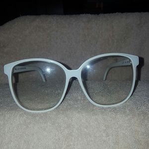 Women's liz claiborne prescription frames.